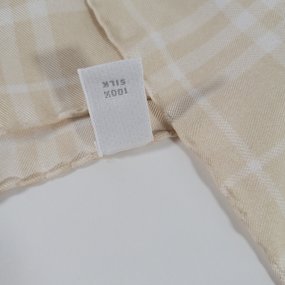 BURBERRY MINI SCARF 100% SILK - Picture 5 of 8